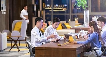 上班族副业逆袭:我的流量卡代理线上线下联动经验