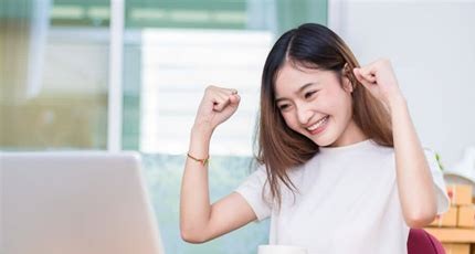 上班族副业天花板?流量卡代理的多元化产品矩阵
